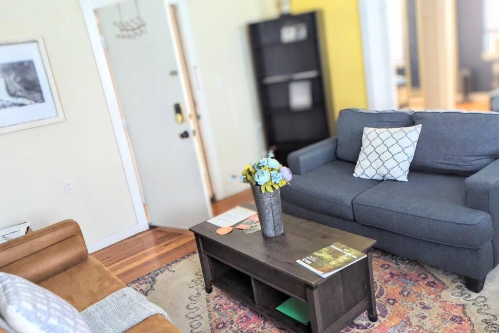 Escape On Hambright'S Alley! Walk 2 Everything! Cyclists Welcome! 1St Fl Unit A Cumberland Exteriör bild